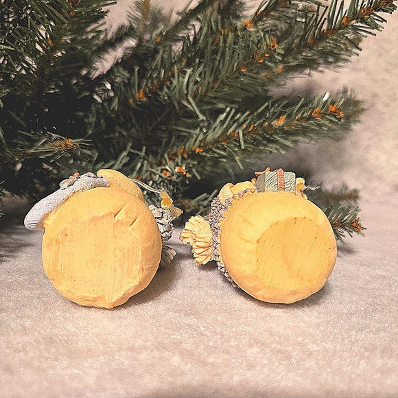 VTG Plum Pudding Snowman Pair Handpainted Resin Figurine Ornament Cottagecore - Picture 4 of 5